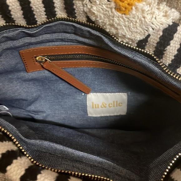 ππ€Lu & Elle Palm Springs Clutch Bnwt Adorable π€π - Picture 2 of 9